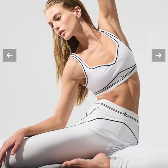 ALO Yoga Women's White Sports Bra Small , NEW - Picture 4 of 7